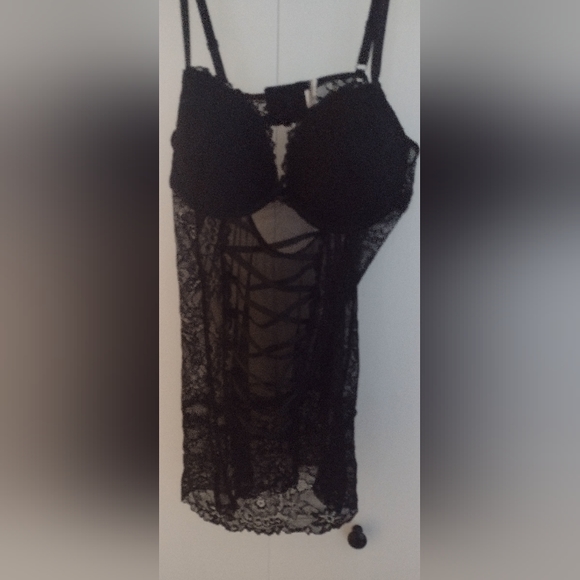 Black lace bustier - Picture 5 of 11